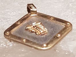 Sternzeichen Krebs -Anhänger in 750 Gold