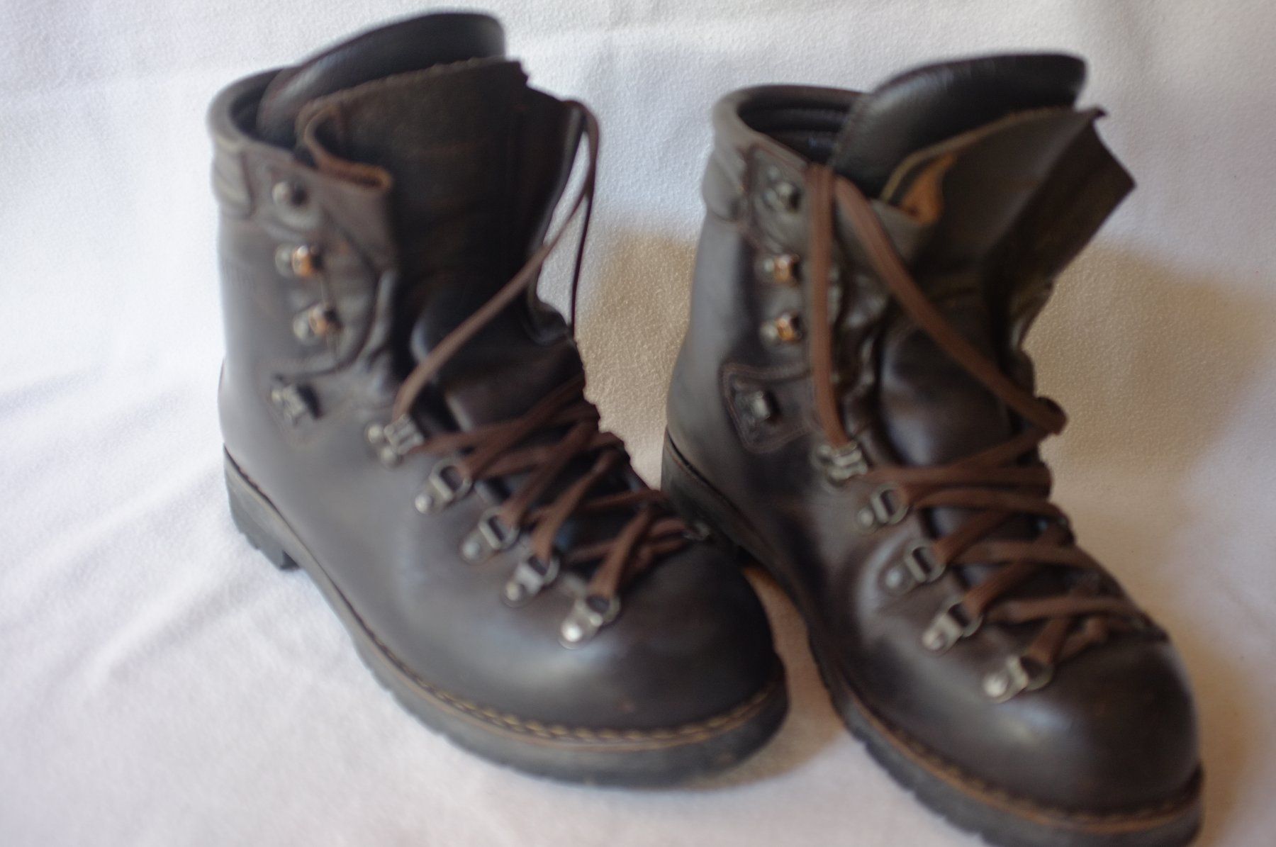 Herrenschuhe: Meindl Perfekt, grosse UK 11 – Gebraucht aus Ennenda von HOLMEX