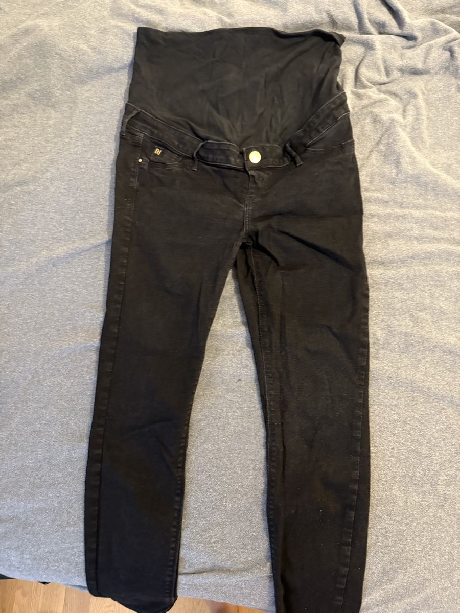 Jeans: Svhwangerschafts Kleider – Gebraucht aus Effretikon von sidzins 2