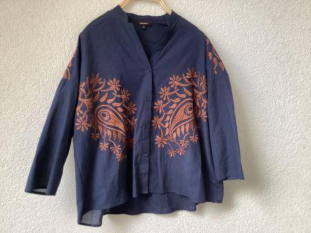 Edle Bluse von More&More, Gr. 34 Blau mit Stickereien