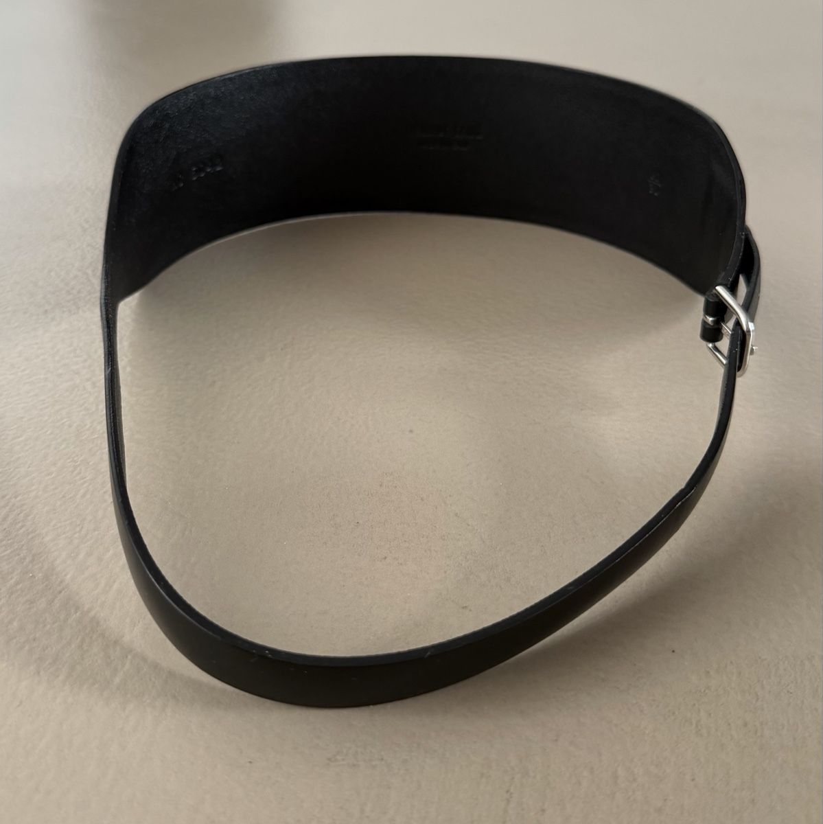Cinture: HELMUT LANG Ledergürtel 🖤 – Usato da Zürich venduto da ClosetQueen 2