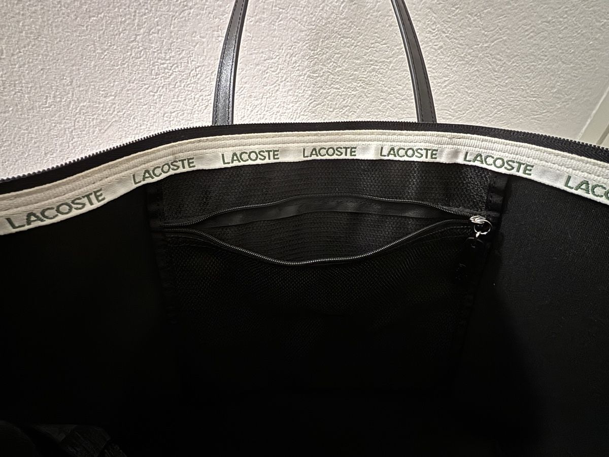 Lacoste Borse: Schwarze Lacoste Shopper Tasche – Nuovo (secondo la descrizione) da Bern venduto da ulo_1 1