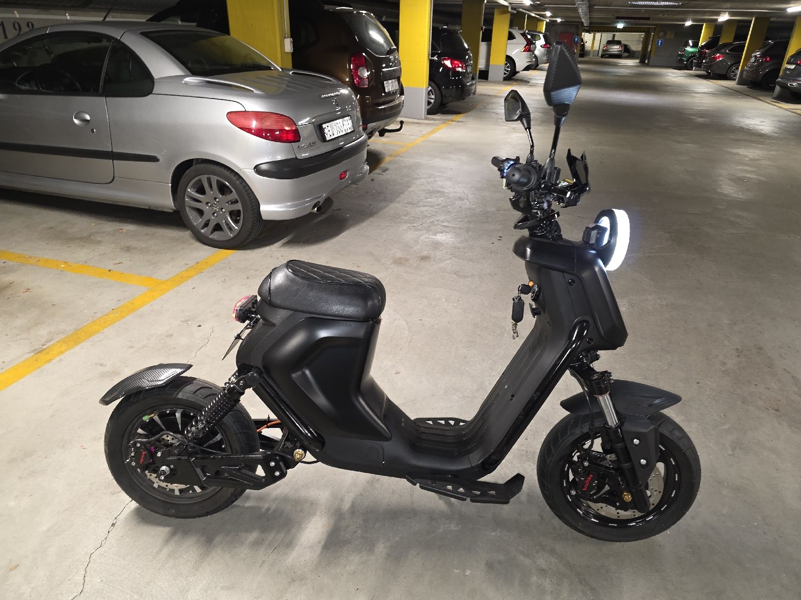 Veicoli elettrici: Zilla A-Bot E-Scooter - Top Zustand - Wenig Kilometer! – Usato da Birsfelden venduto da Daffy-Lutz 1