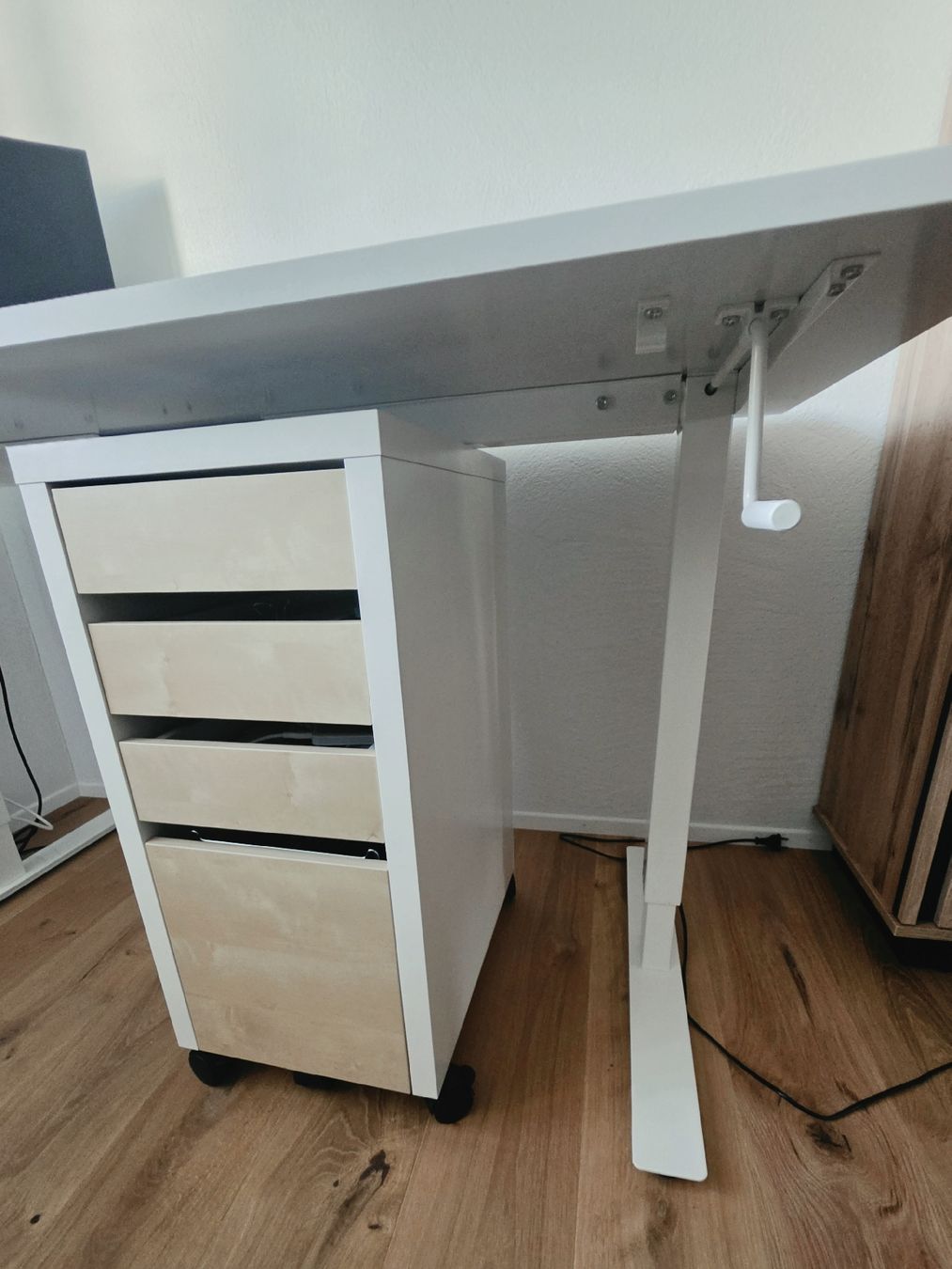 Scrivanie: Schreibtisch + Schubladenelement – Usato da Langnau am Albis venduto da Roxy_201513 2