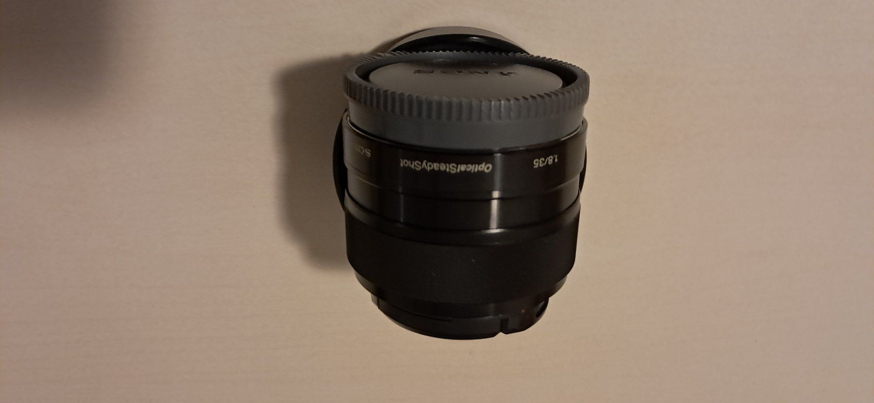 Sony Objectifs: Sony E 35mm 1.8 OSS – D'occasion à Rüegsauschachen par hrs3432 4