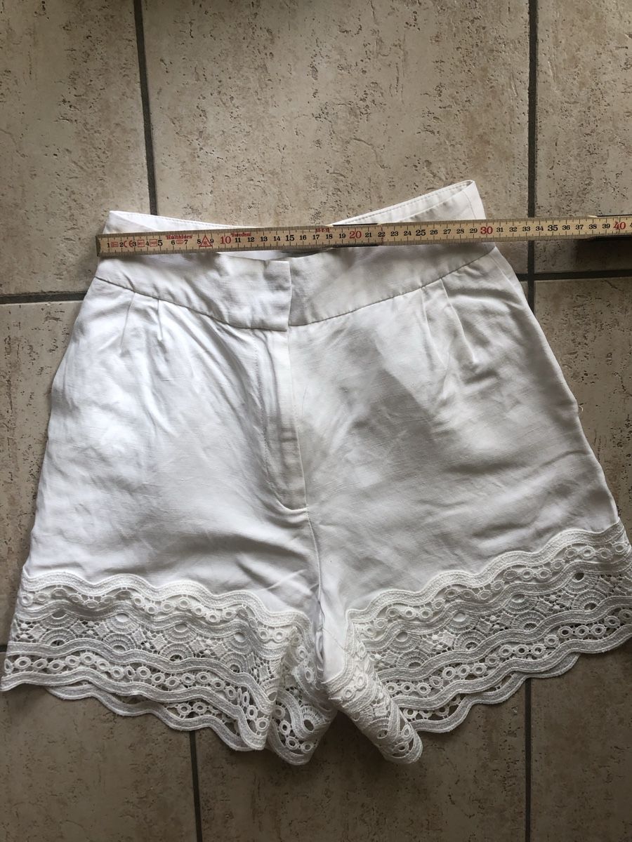 Sandro Pantaloni: Sandro - kurze Hose mit Leinen -34 – Nuovo (secondo la descrizione) da Chêne-Bourg venduto da sienna8245 4