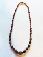 Antikes Art-Déco Bakelit-Collier in Olivenform 76 cm lang