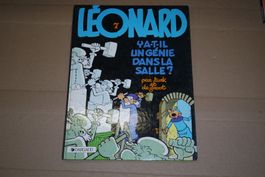 LÉONARD EST UN GÉNIE  °°° YA T'IL UN GÉNIE DANS LA SALLE °°°