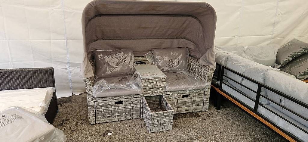 Sofas: Gartenlounge Ausstellungs Modell – Neu und originalverpackt aus Lützelflüh-Goldb von Rampenverkauf_72_ 5