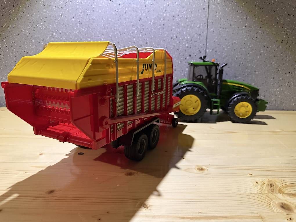 Giocattoli: BRUDER - Traktor mit Anhänger – Usato da Seewen (SZ) venduto da manuelit0 3