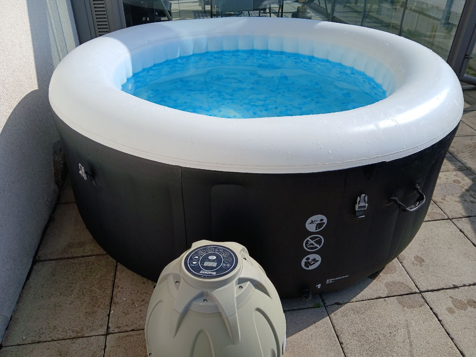 Whirlpool: Lay-Z-Spa Miami Whirlpool – Gebraucht aus Wil SG von Stellaleo