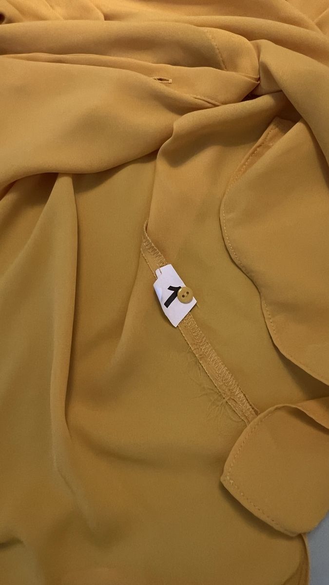 Zara Blusen: Elegantes Hemd Zara – Neu (gemäss Beschreibung) aus Bern von PrettyLittleWindow 5