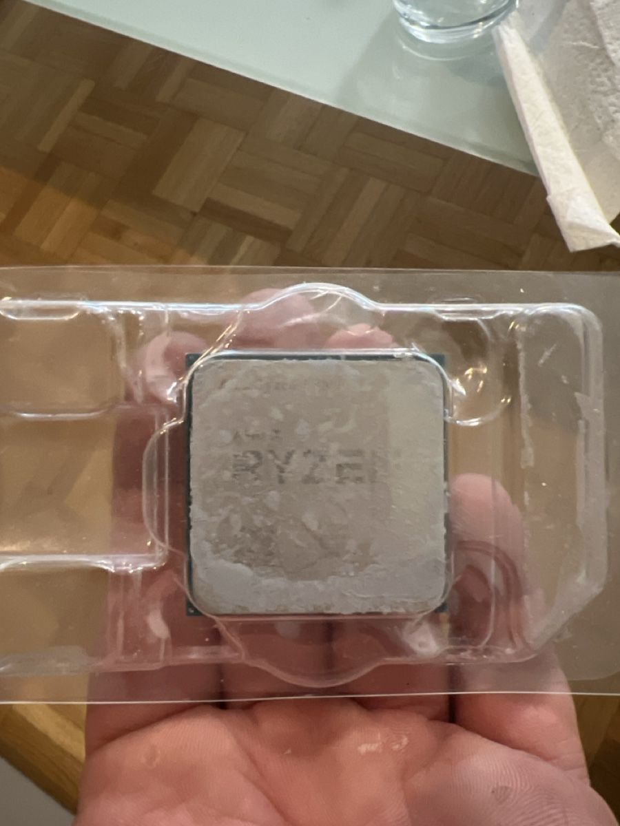 Componenti elettronici: AMD Ryzen 3 3100 neuf – Nuovo (secondo la descrizione) da Savièse venduto da Rafaelzmbx