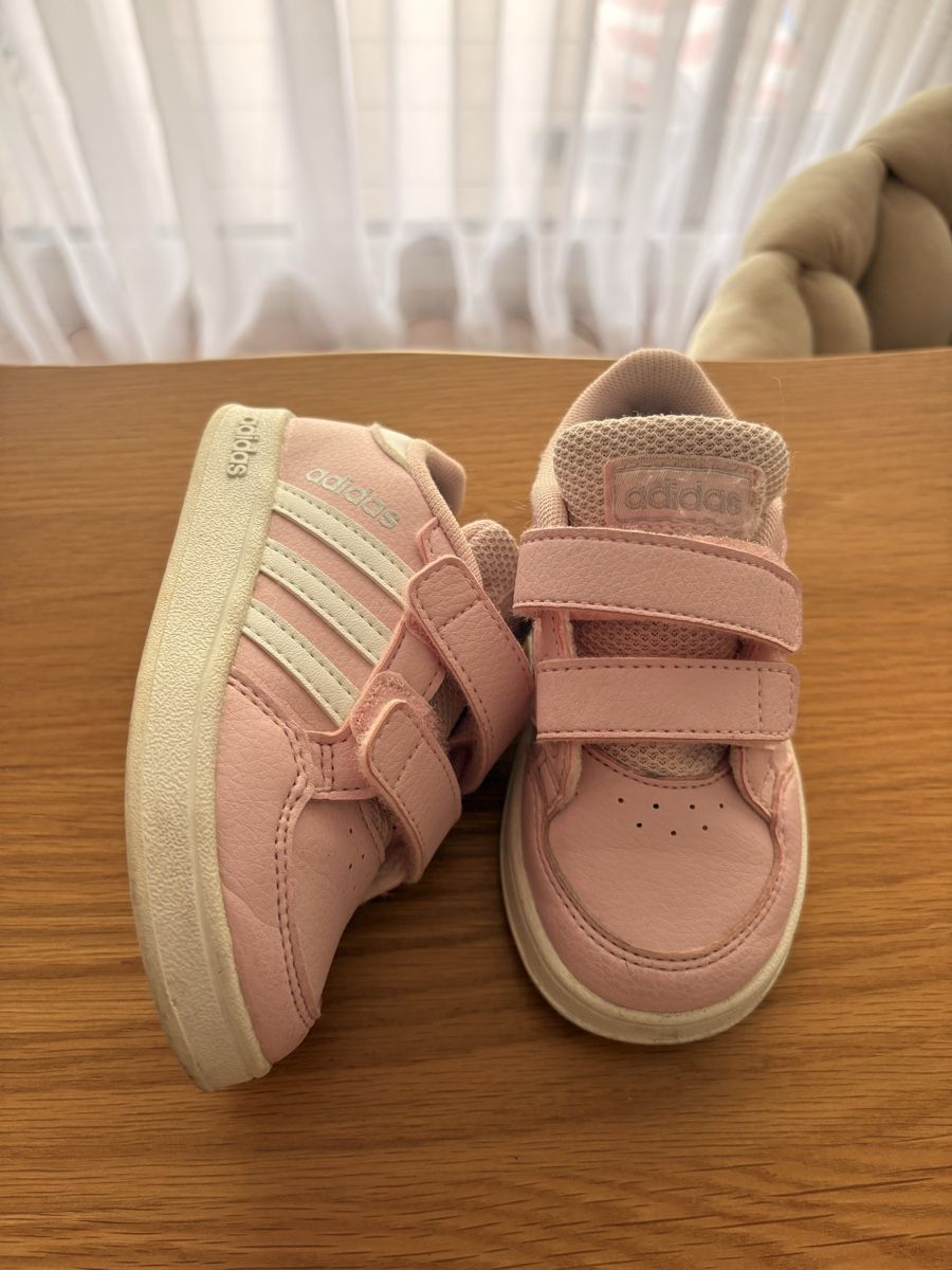 Adidas Scarpe per ragazzi: Scarpe Adidas  – Usato da S. Antonino venduto da FedeKikka88 1