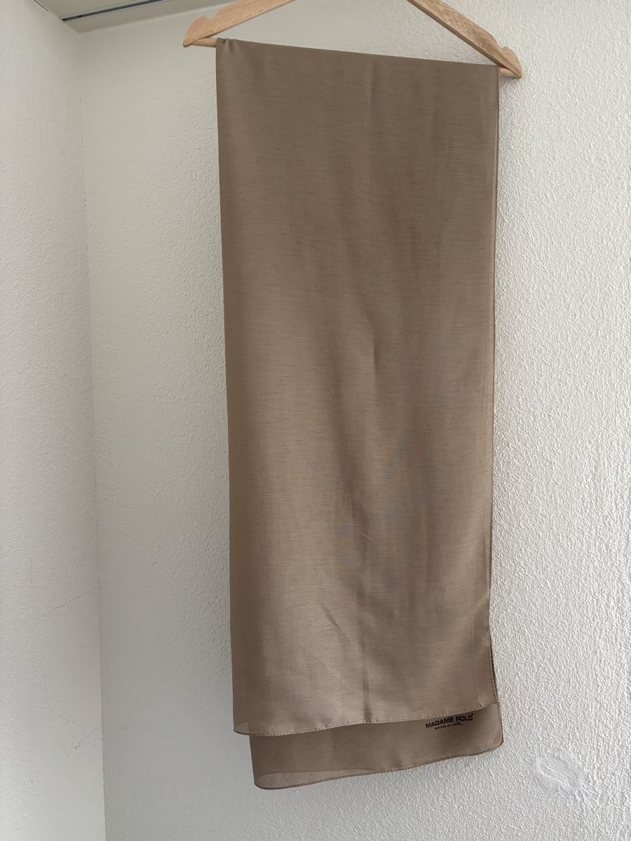 Foulards & écharpes: Lightweight Scarves – Neuf (Voir description) à Zürich par aam_w8ny 2