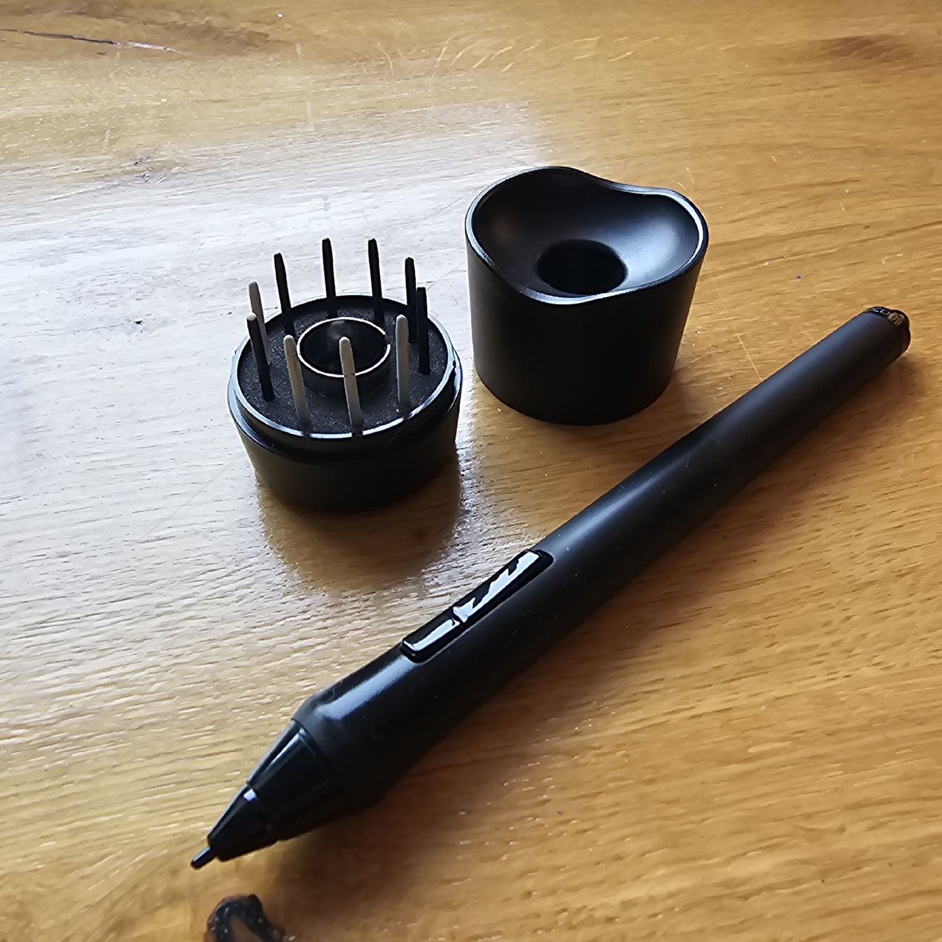 Wacom Tablet PC: Wacom Intuos 5 Touch Pen Tablet PTH-650 – Usato da Matten b. Interl venduto da Vanilla8 3