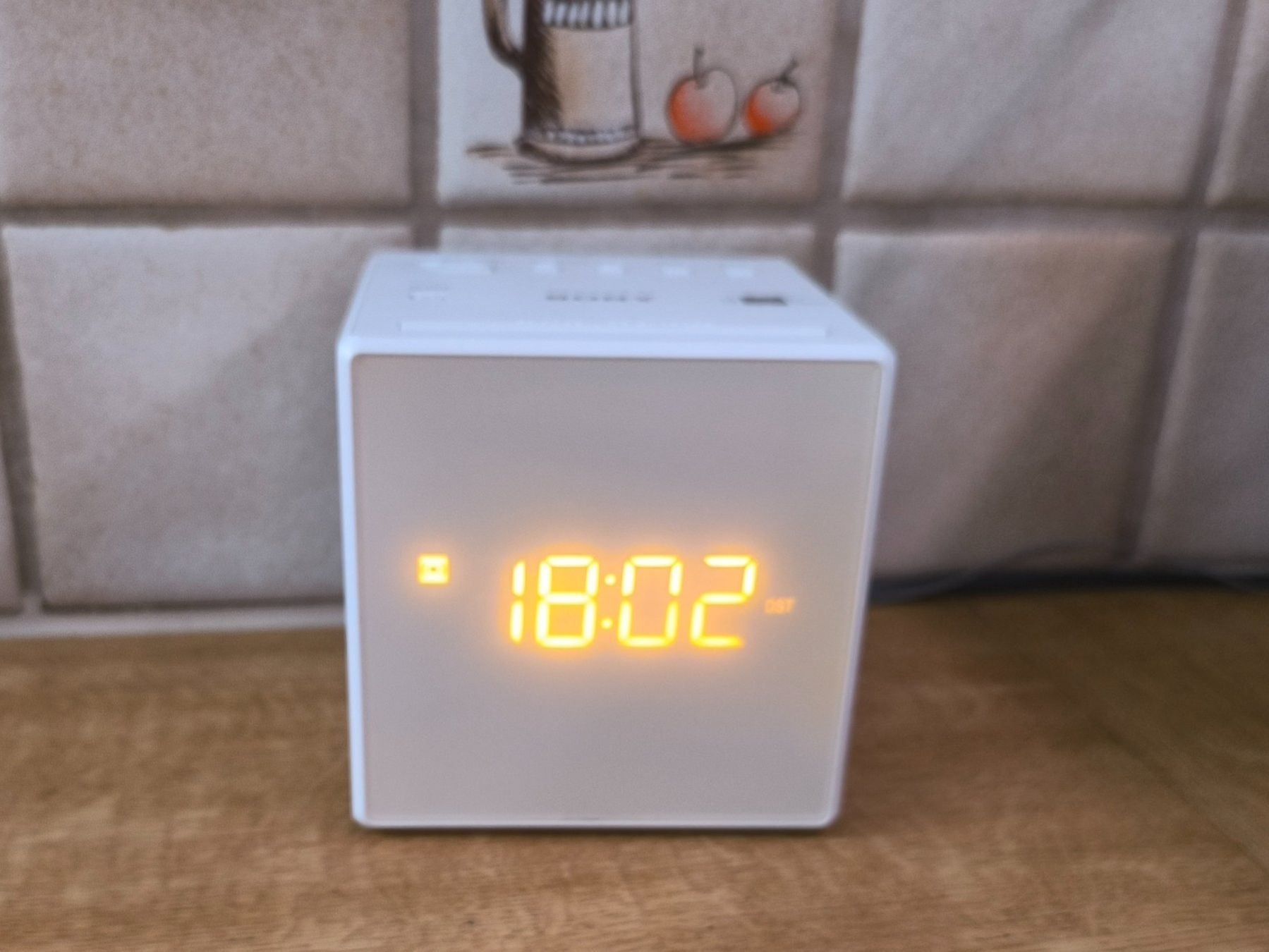 Sony Radio: Sony Radiowecker ICF-C1 / Digitaler Wecker mit FM – Usato da Gams venduto da MissTraveller