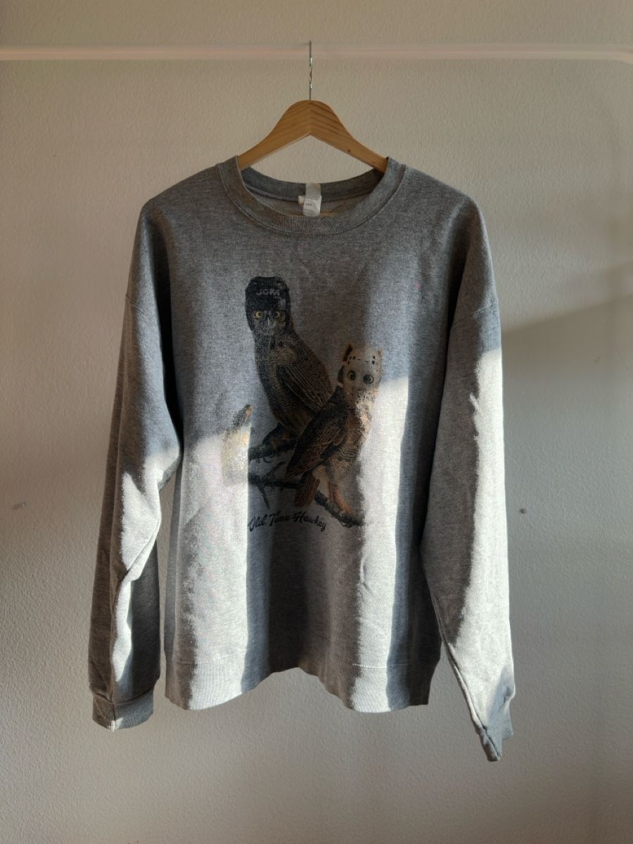 Maglioni & Felpe: Vintage Pullover mit "Old Time Hawkey" Print, Grösse L – Usato da Winterthur venduto da PerduBoy