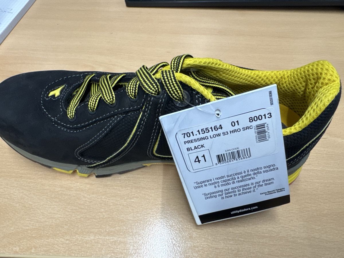 Herrenschuhe: Diadora Sicherheitshalbschuh PRESSING LOW S3 SRC 41 neu – Neu und originalverpackt aus Beckenried von Walti1000