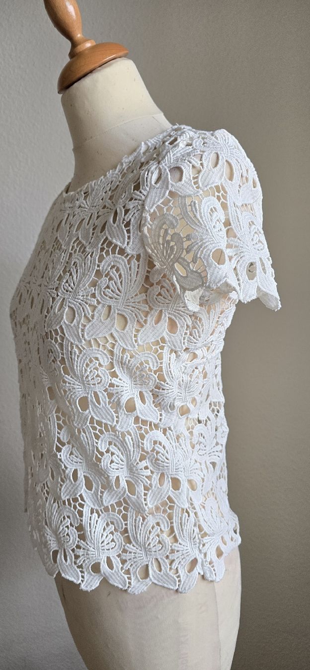 Zara Top: Top en dentelle blanche Taille S – Usato da Genève venduto da Saleena 4