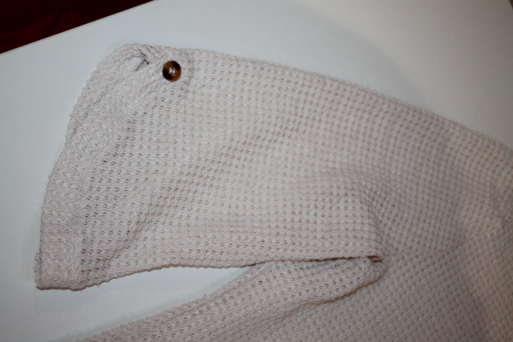 Maglioni & Felpe: Cooler Pullover mit Knopfdetails - Top Zustand! Waffelmuster – Usato da Hüttwilen venduto da pinti55 3