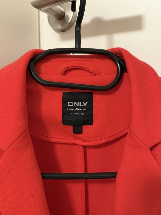 Only Giacche: Roter Blazer / Grösse S – Usato da Villigen venduto da Liviaange 2