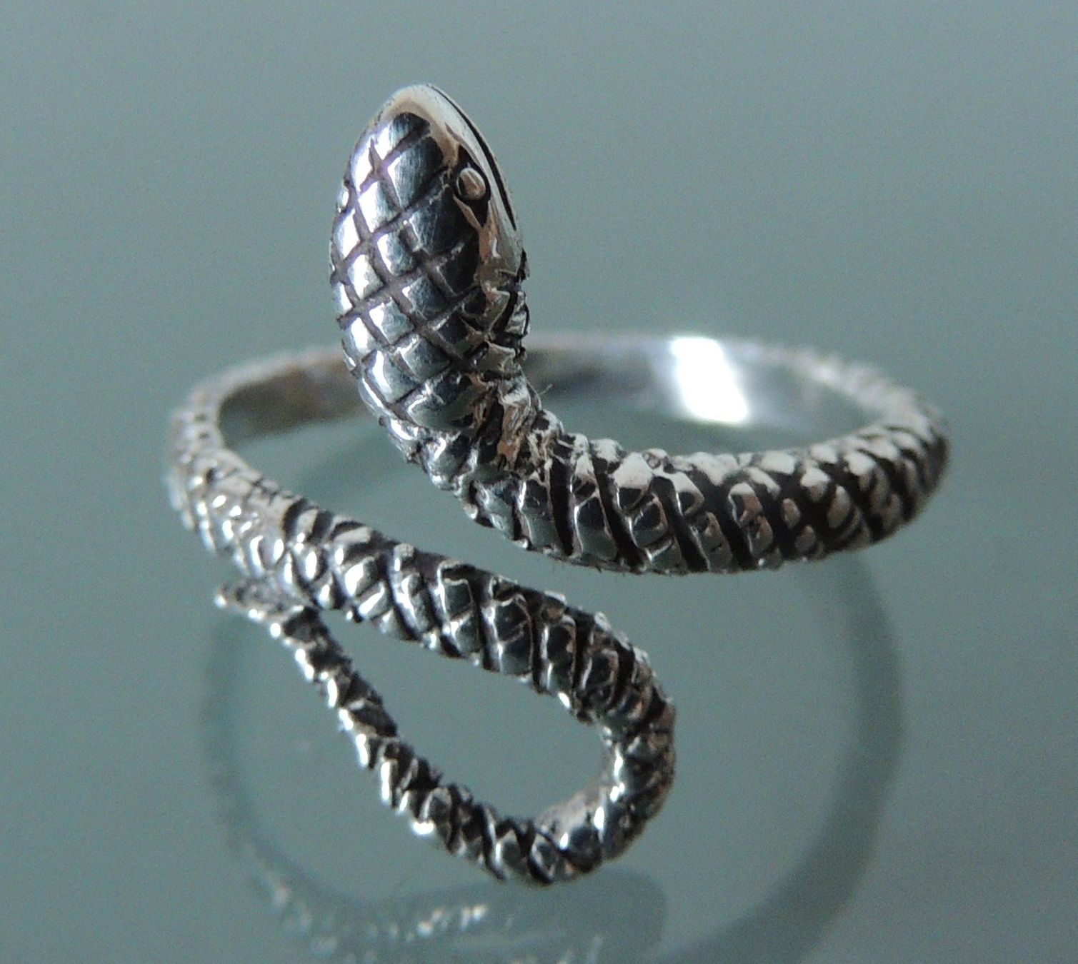 Anelli: Schlangen Fingerring Silber 925 – Nuovo e nell'imballaggio originale da Waldenburg venduto da schaller707