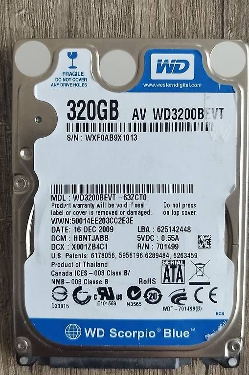 Harddisks: Hard Disk Usati 2.5"  320 GB  WD + Hitachi – Gebraucht aus Bedano von fmilos 2