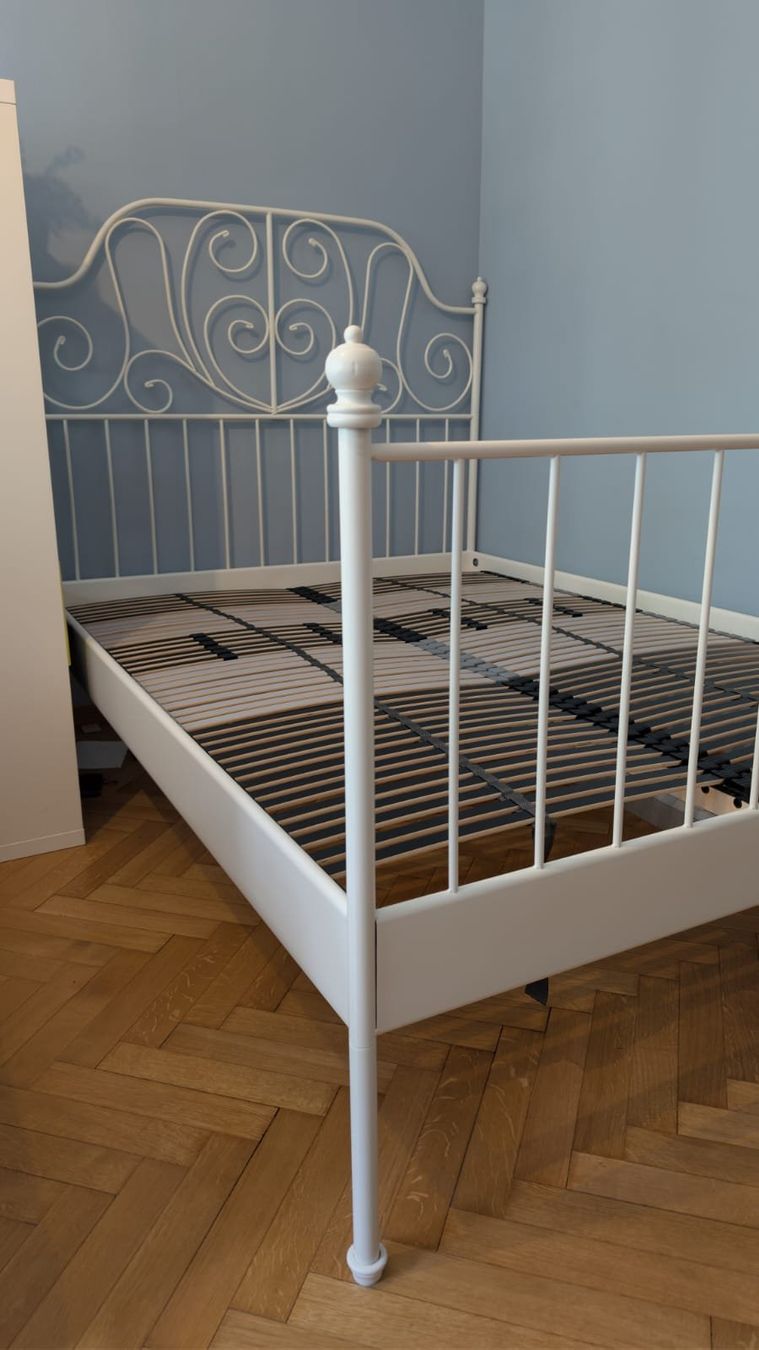 Ikea Lits: 140x200 weisses Ikea Bett – D'occasion à Zürich par ReaEggli 2