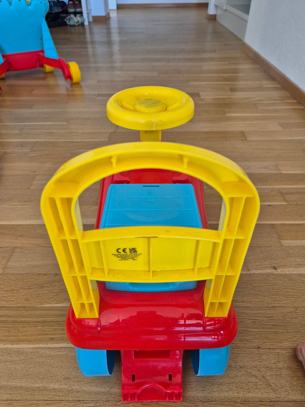 Véhicules pour enfants: Small car – D'occasion à Brugg AG par ars_5h7f 1
