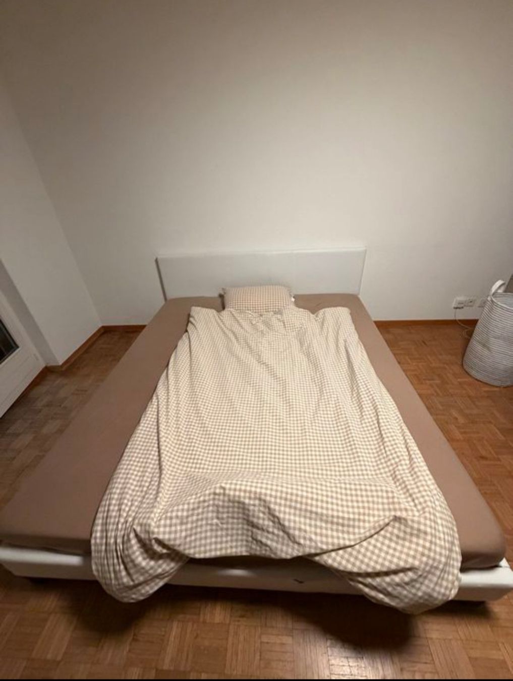 Ikea Letti: King size bed – Usato da Zürich venduto da jum_v27n