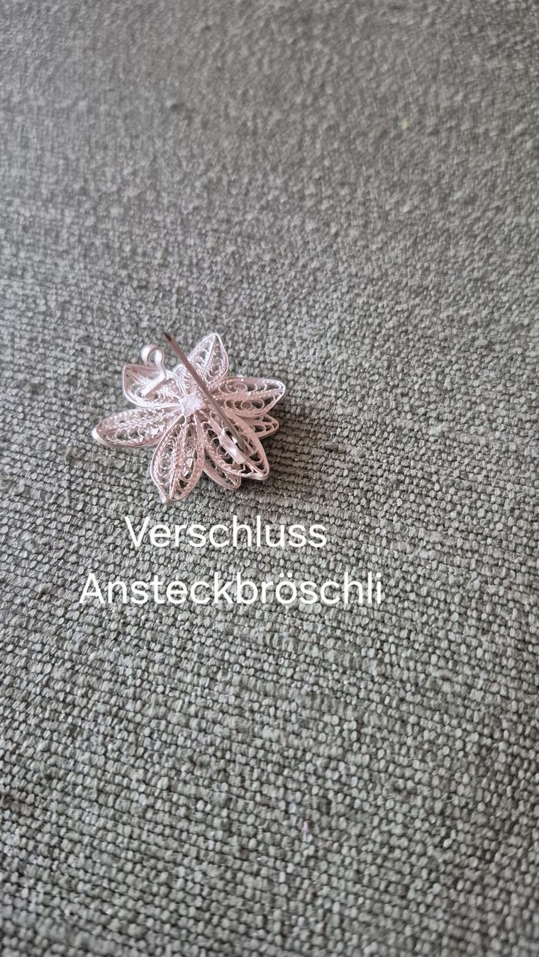 Spille & Fermagli: Silberne Trachtenbrosche, fein ziseliert, Dm 3cm – Nuovo (secondo la descrizione) da Burgdorf venduto da carodesign1 1
