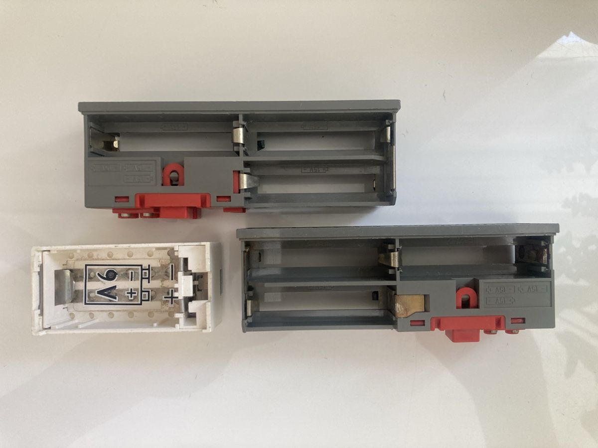 Lego Kit di costruzioni: 3x alte Lego Batterieboxen  – Usato da Rombach venduto da polymerase01 8