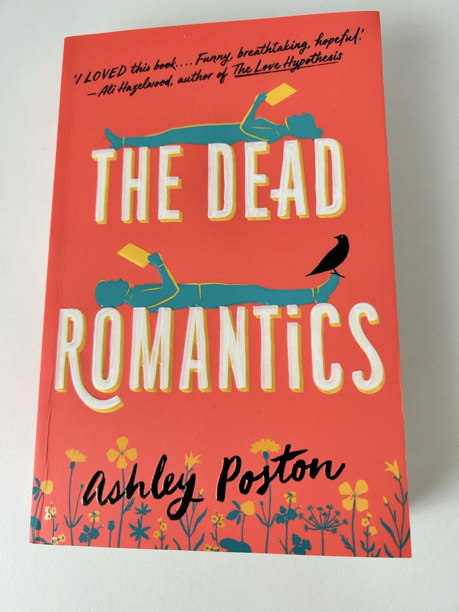 Libri: "The Dead Romantics" von Ashley Poston – Usato da Uster venduto da mrssunshine24