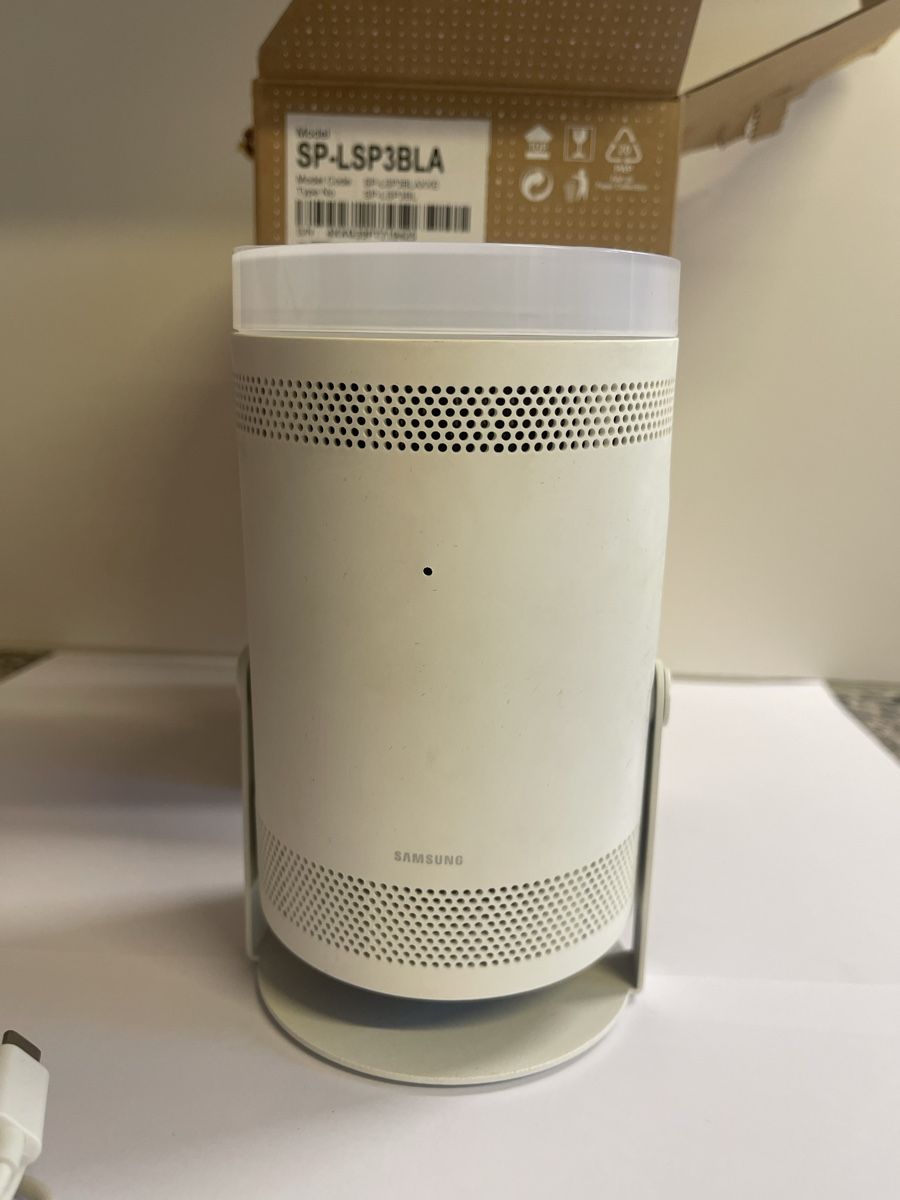 Samsung Proiettori: Samsung The Freestyle. – Nuovo (secondo la descrizione) da Arlesheim venduto da Enzocaivano 3