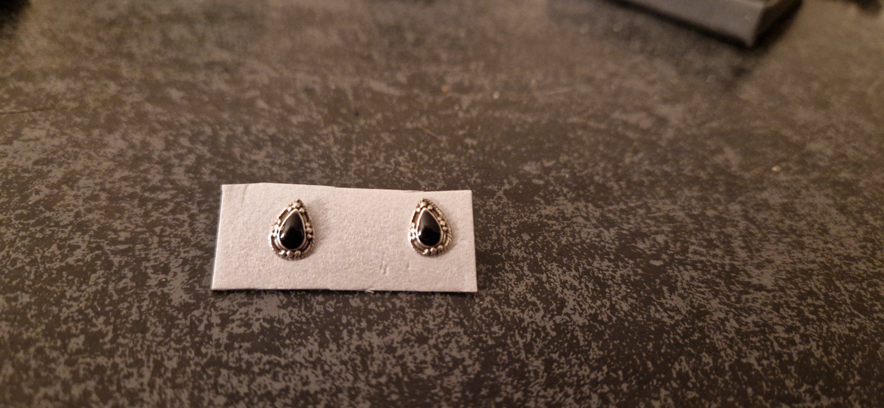 Orecchini pendenti & Orecchini a lobo: Silberohrstecker mit Onyx im Tropfendesign💧 – Nuovo e nell'imballaggio originale da Uerikon venduto da IchBinEineBiene