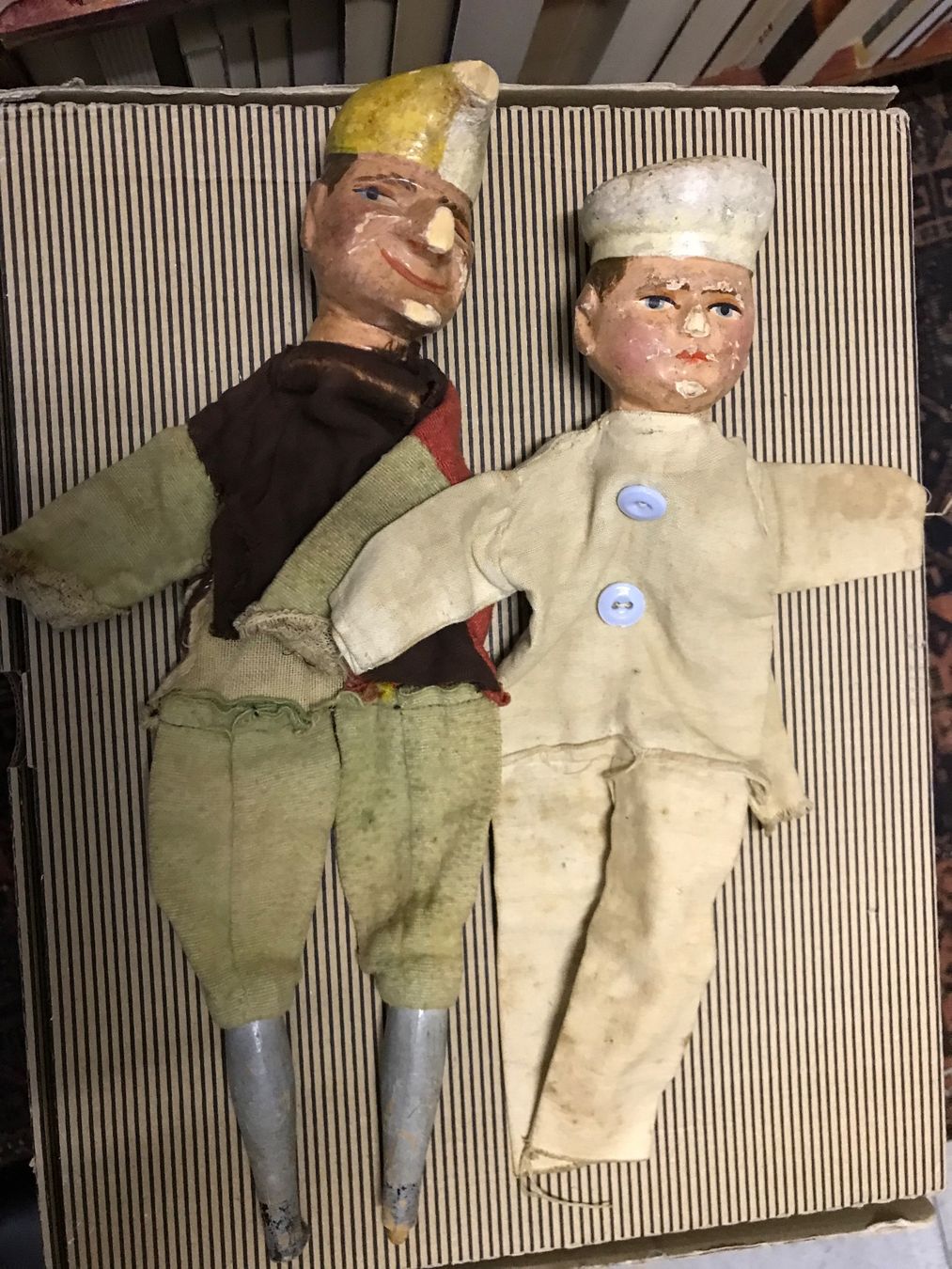 Puppen: Antike Kasperlifiguren aus Holz – Gebraucht aus Zürich von Danizh 2