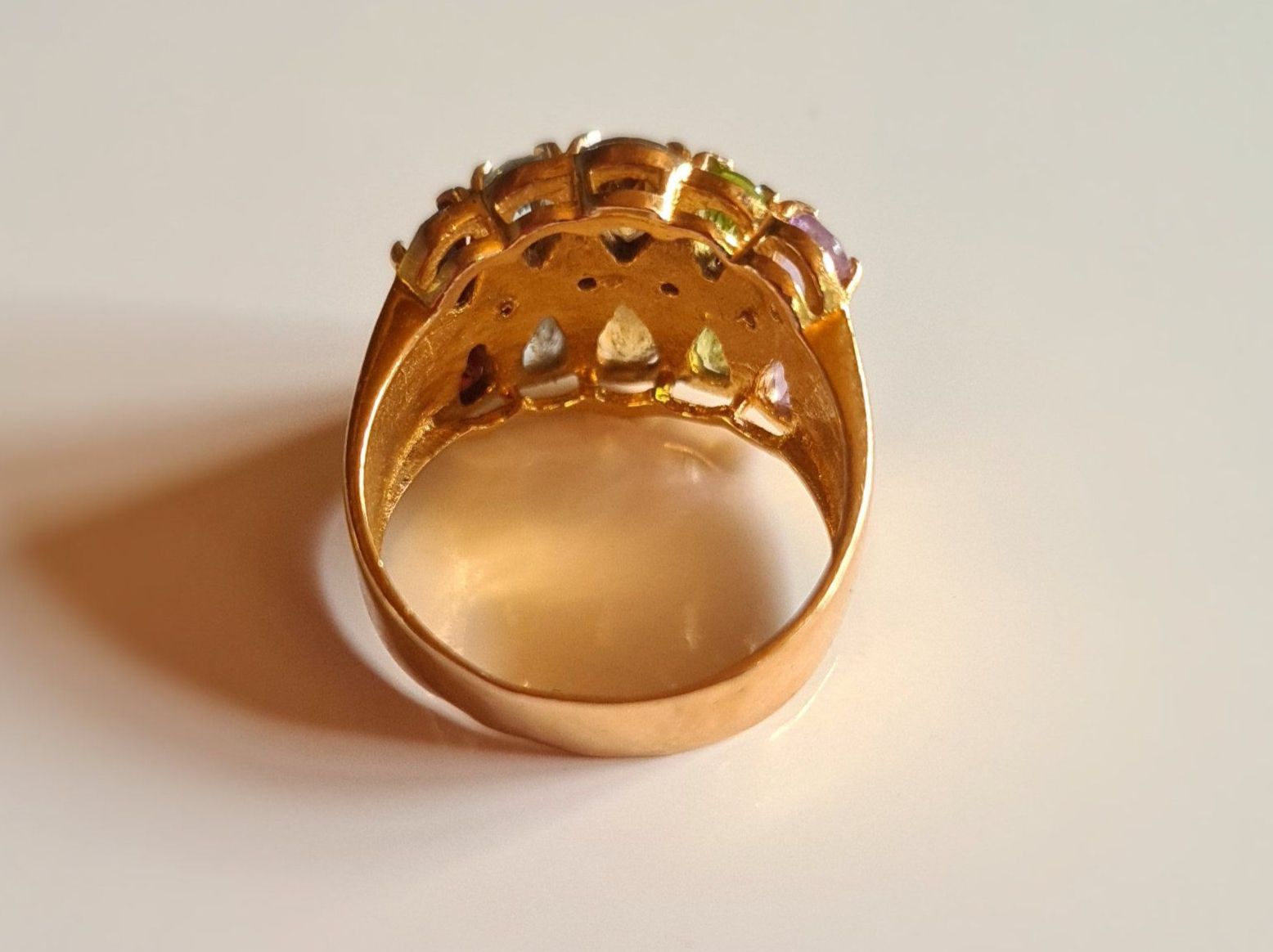 Anelli: Echt Goldring 14 Karat mit farbigen Steinen – Usato da Frauenfeld venduto da Purzli 5