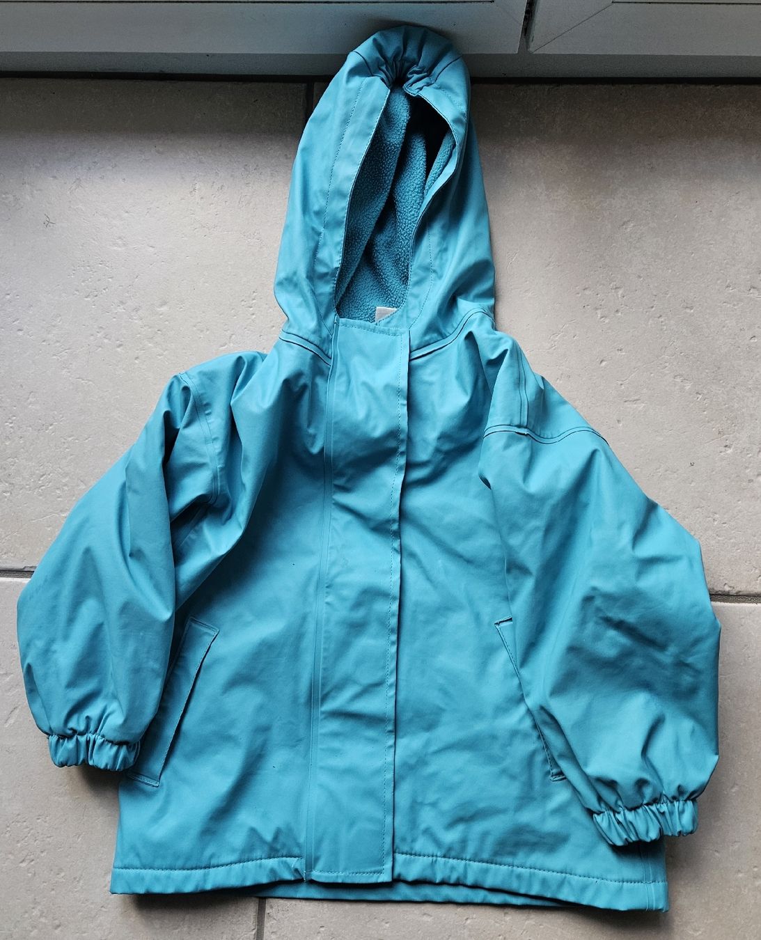 Jacken & Mäntel: Regenjacke Mädchen Gr. 98/104 – Gebraucht aus Haslen GL von Sandra40