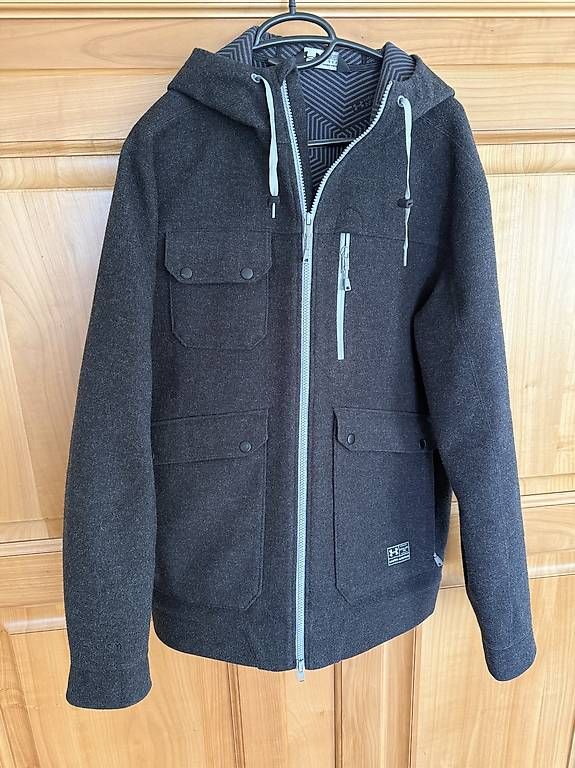 Jacken: UNDER ARMOUR Jacke GR:L  – Gebraucht aus Rothenburg von 14984 2