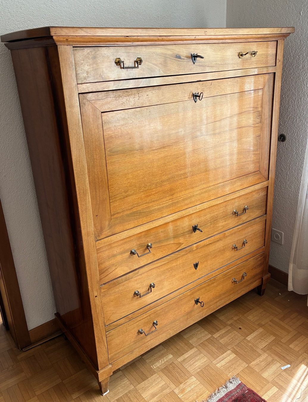 Scrivanie: Antiker Sekretär, Biedermeier – Usato da Gümligen venduto da Roe22 1