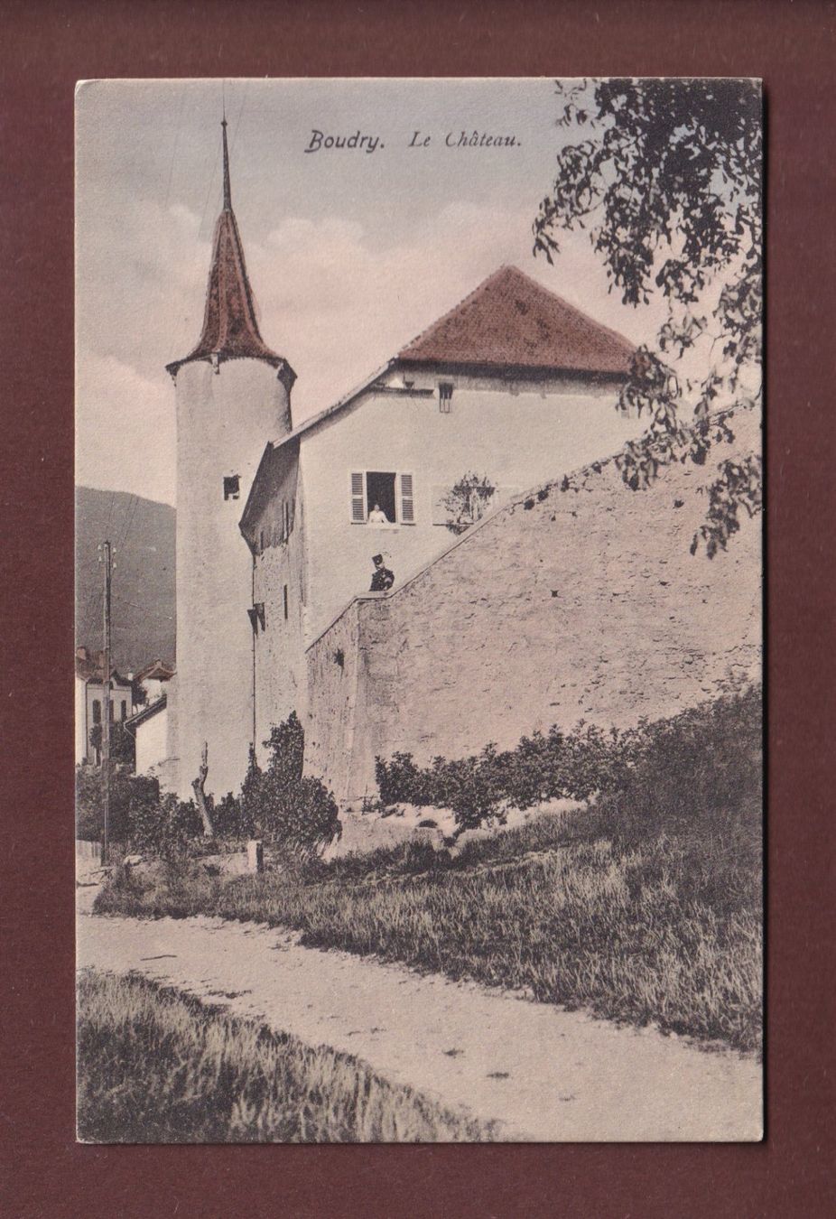 Cartes postales: BOUDRY - Le Château // léger pli d'angle // – D'occasion à Pully par nicecards-shop