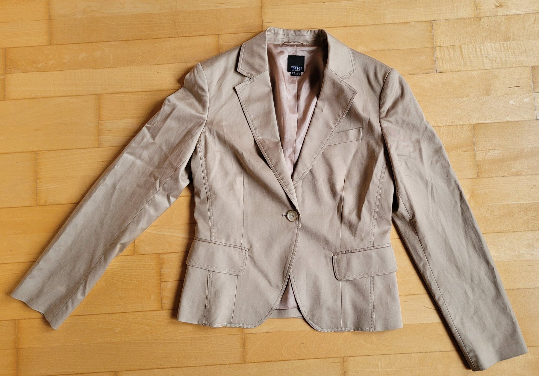 Esprit Giacche: Esprit collection Blazer beige Gr. 38 – Usato da Widnau venduto da kerstinlo