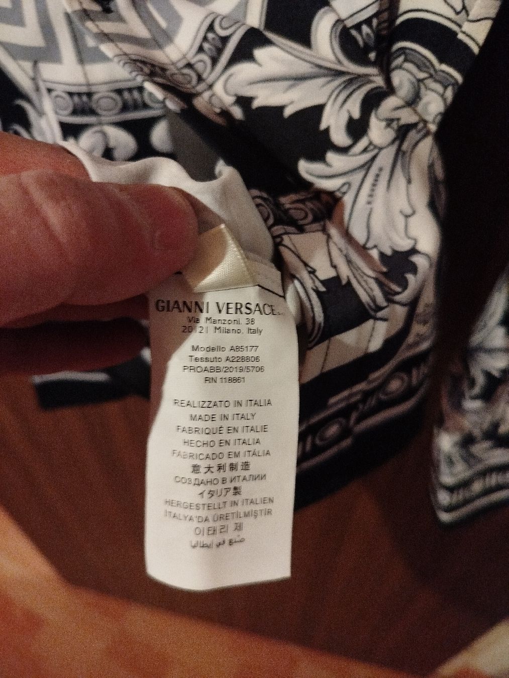 Versace Hemden: Camicia uomo Versace – Neu und originalverpackt aus St. Gallen von bar_z5zd 1