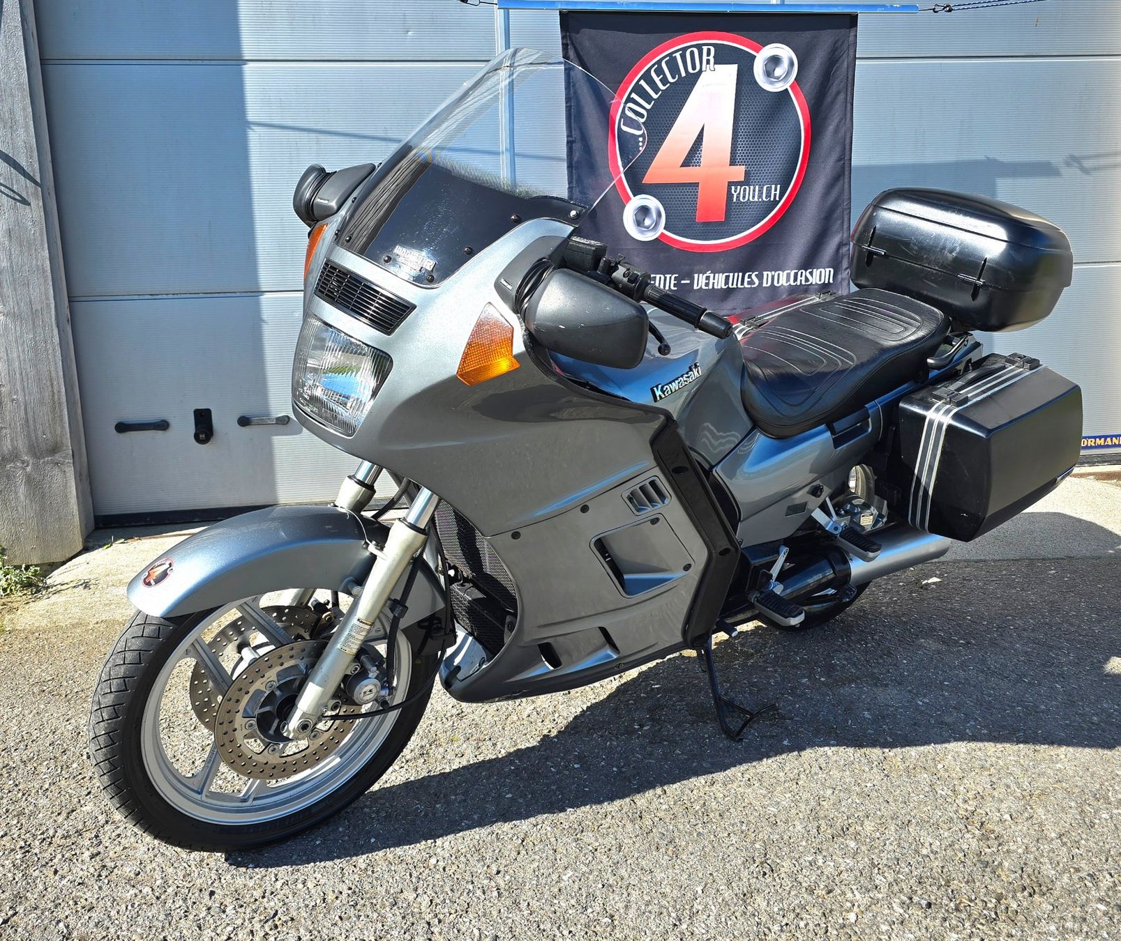 Kawasaki Strasse: Kawasaki GTR 1000 – Gebraucht aus Hauteville von Alain011111116