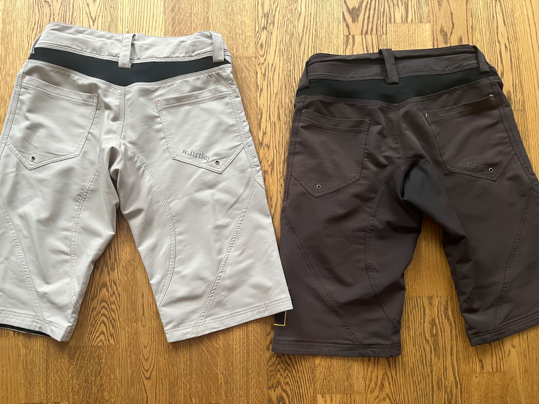 Pantalons: Dirtlej Shorts – D'occasion à Jaberg par tequila73 1