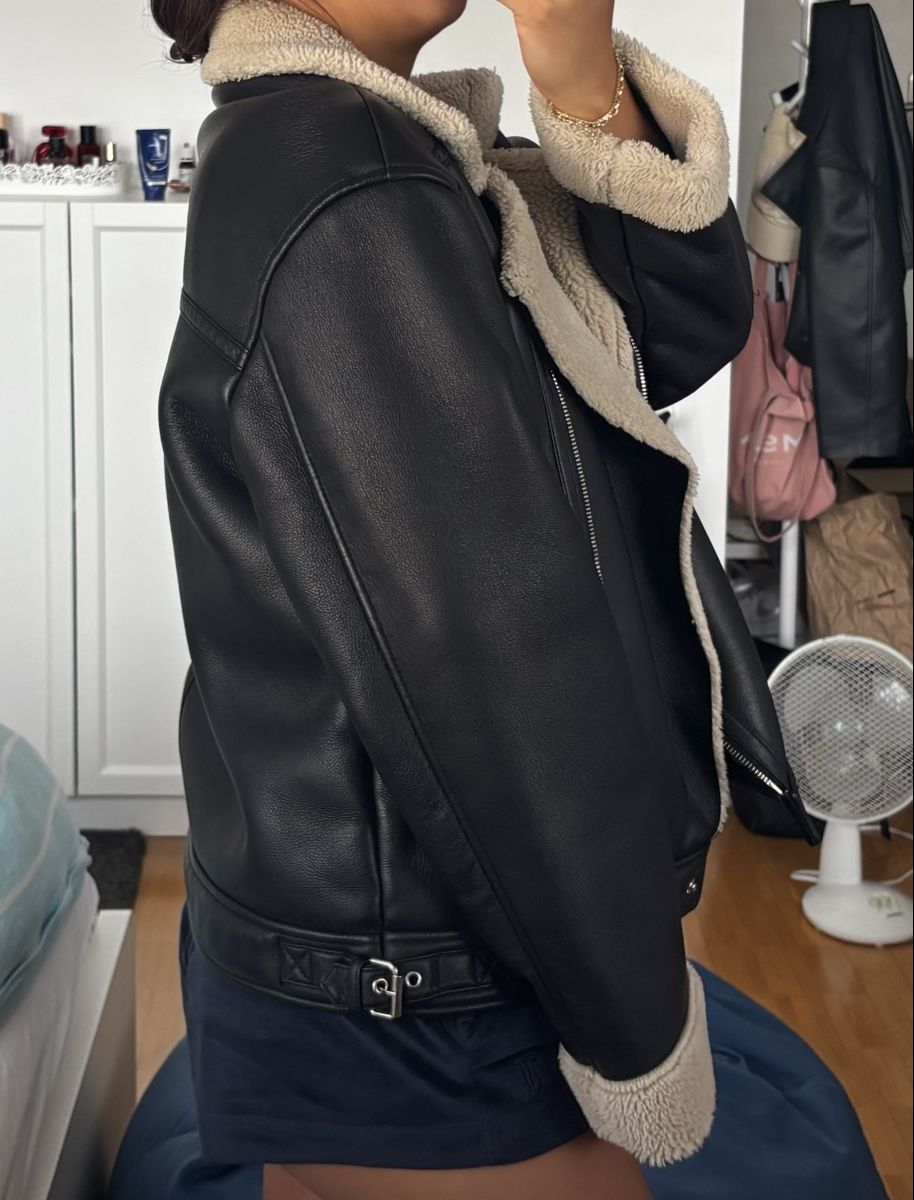 Zara Giacche: Zara Lederjacke mit Fell – Usato da Basel venduto da Vaniiiy 1