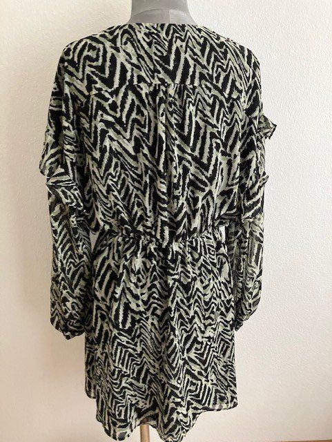 Mango Vestiti: Robe Mango imprimé, taille M 👗 – Usato da Marin-Epagnier venduto da rchouchouu 2