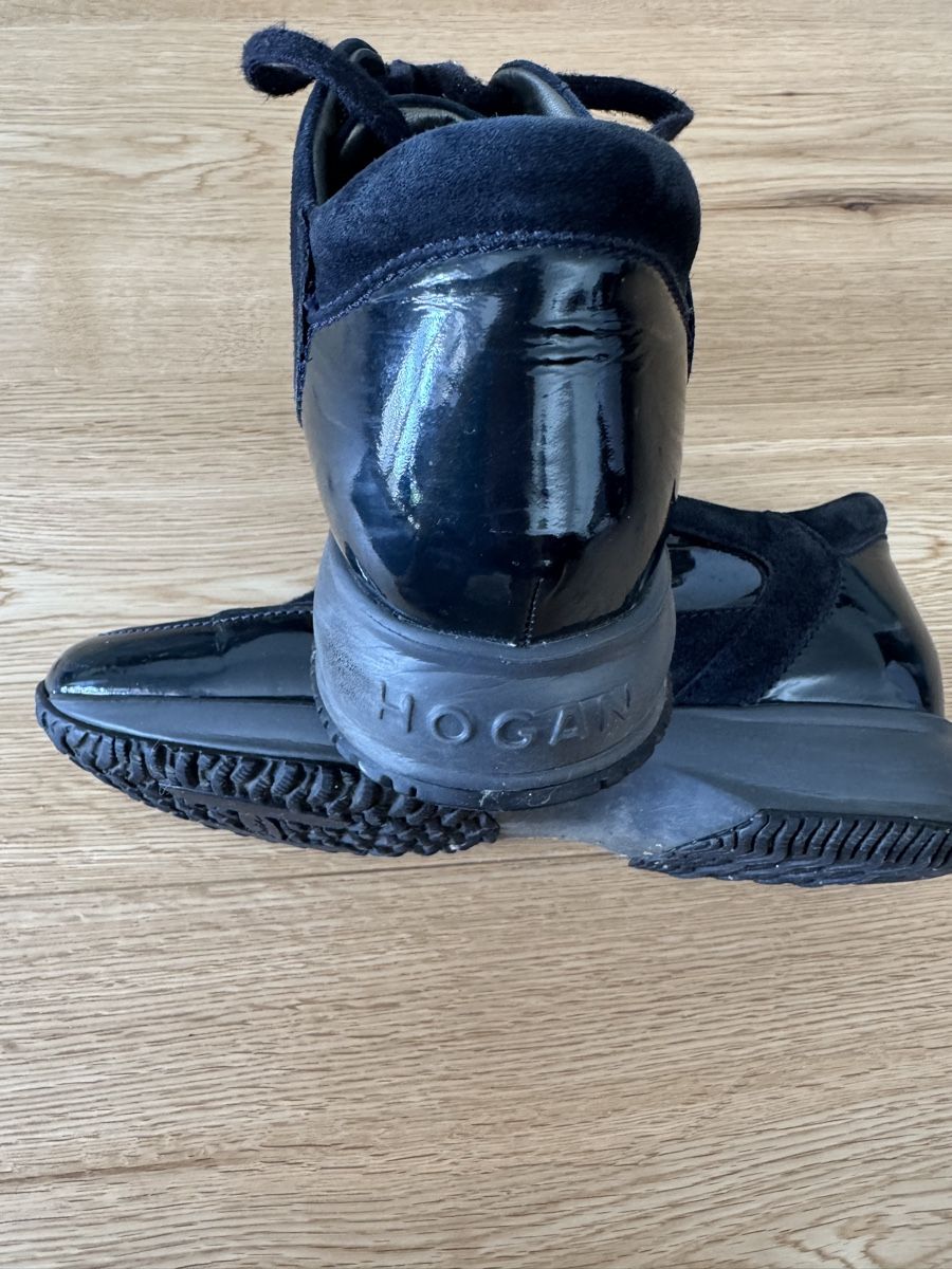 Hogan Scarpe da donna: Baskets Hogan vernies bleu marine – Usato da Puplinge venduto da Cechth 4