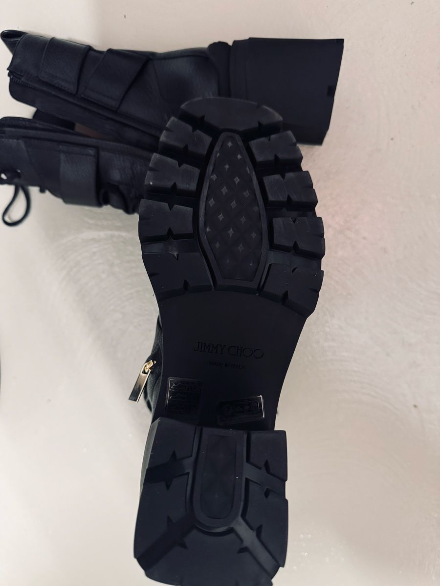 Jimmy Choo Damenschuhe: Boots Jimmy Choo – Gebraucht aus Wilen (Sarnen) von mbs_b75k